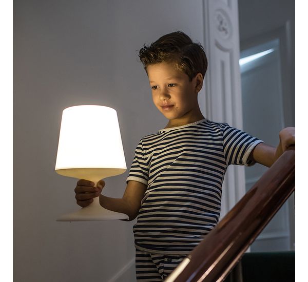 Лампа настольная Light To Go, черная, Koziol, изображение 2